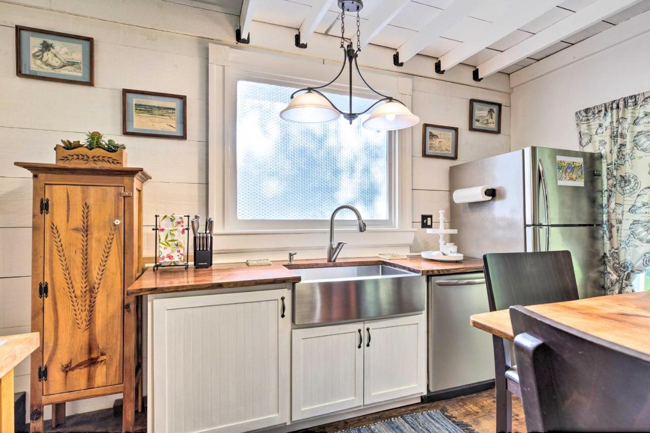 Historic Biloxi Bay Cottage With Beautiful View 오션스프링스 외부 사진