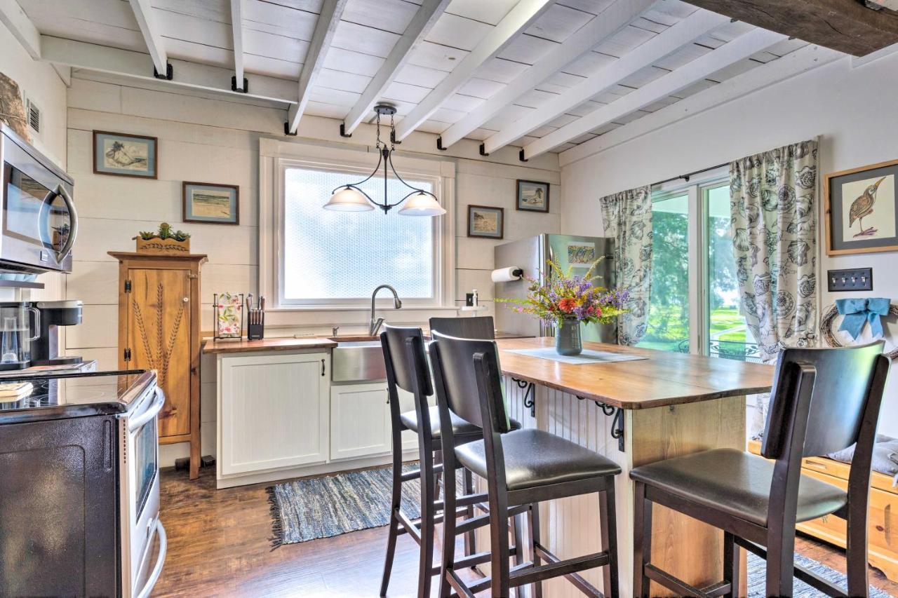 Historic Biloxi Bay Cottage With Beautiful View 오션스프링스 외부 사진