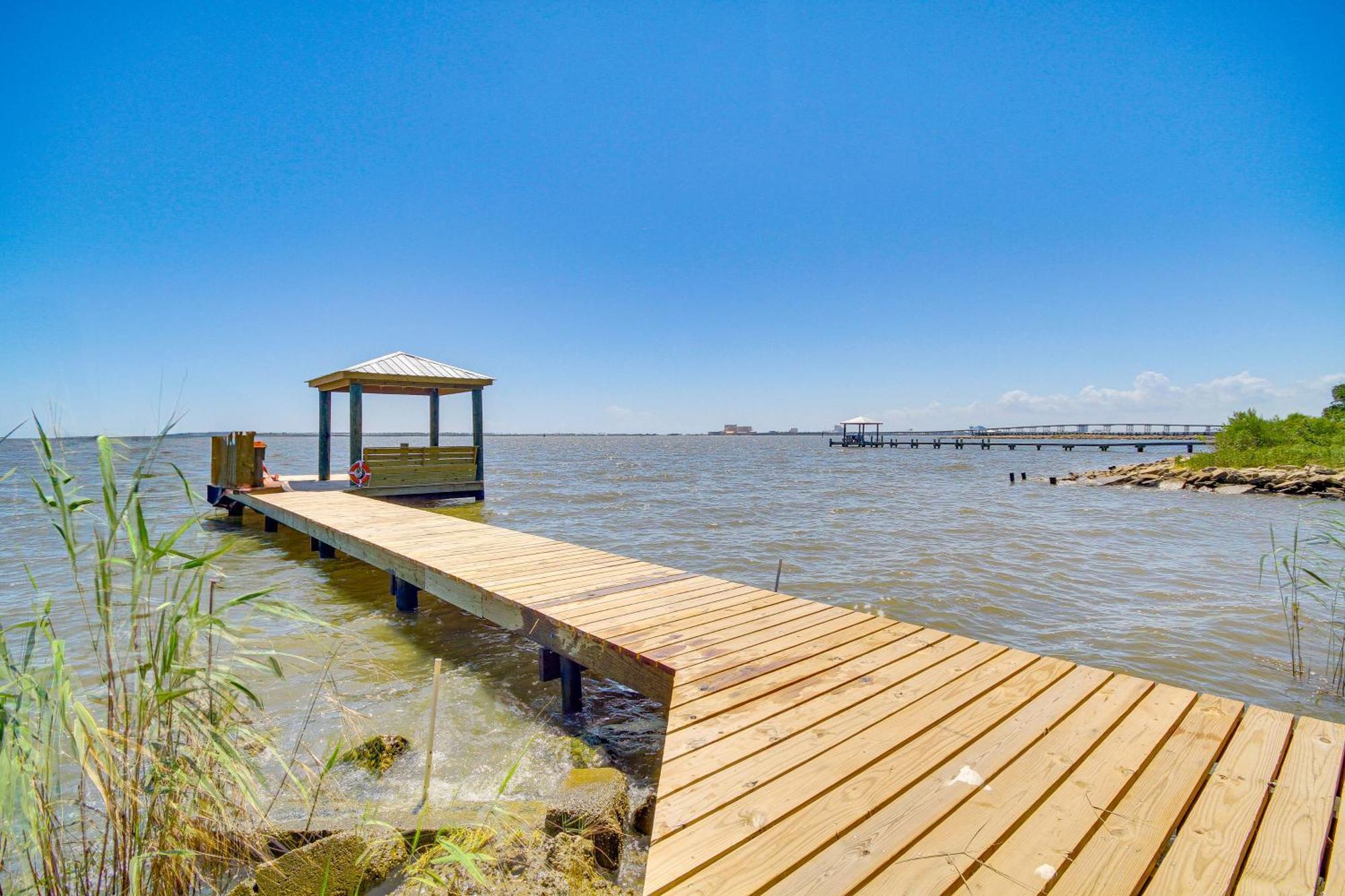 Historic Biloxi Bay Cottage With Beautiful View 오션스프링스 외부 사진