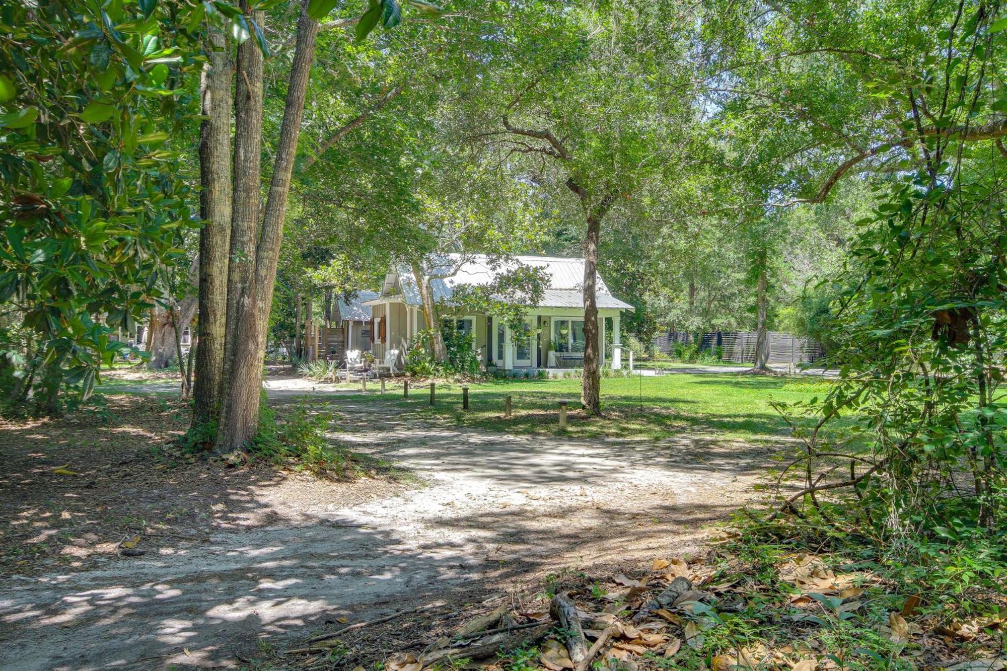 Historic Biloxi Bay Cottage With Beautiful View 오션스프링스 외부 사진
